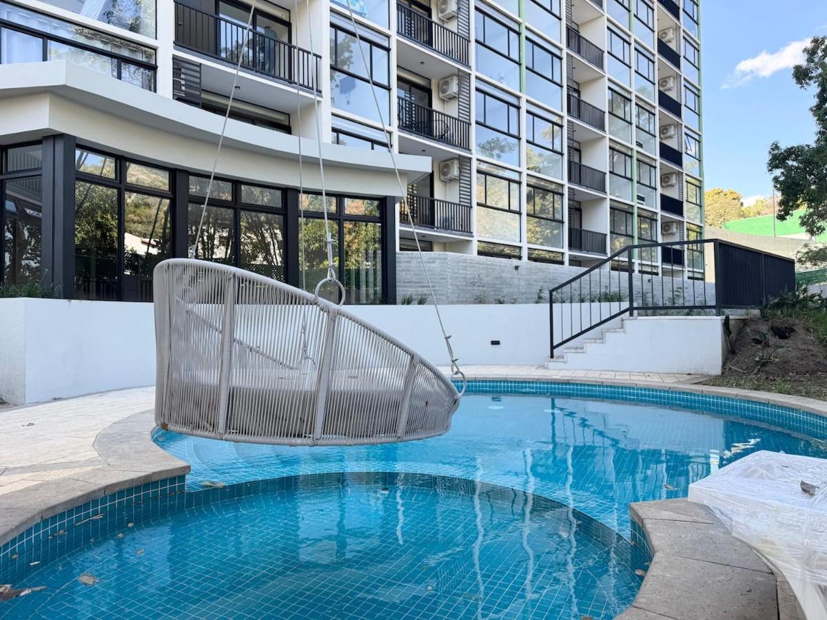 New Full 2b2r Gym Pool