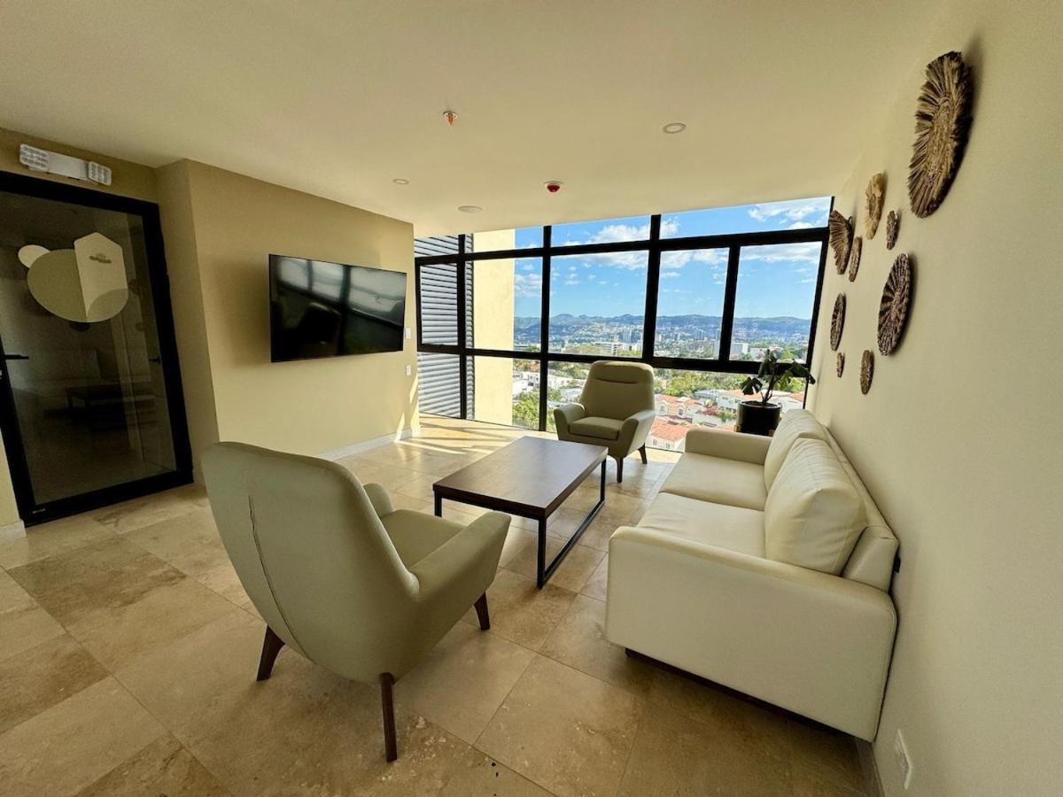 Apartment New Full 2b2r Gym Pool *