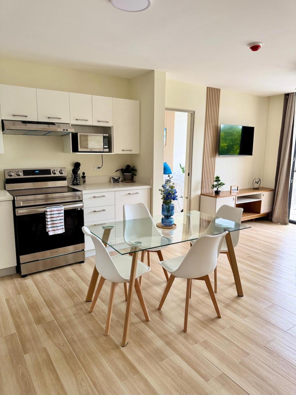 Apartment New Full 2b2r Gym Pool *