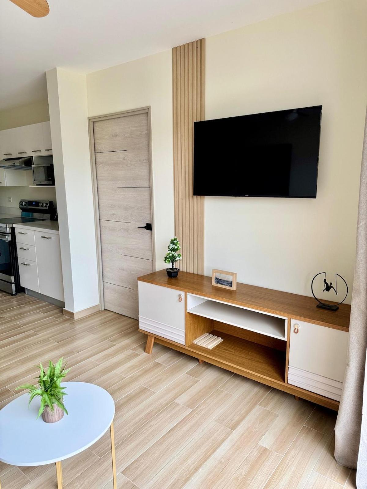 Apartment New Full 2b2r Gym Pool *